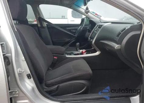 2013 Nissan Altima 2.5 Sv z USA, uszkodzony, nr VIN 1N4AL3AP4DN495701